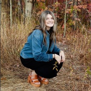 Meet your Posher, Sharrai